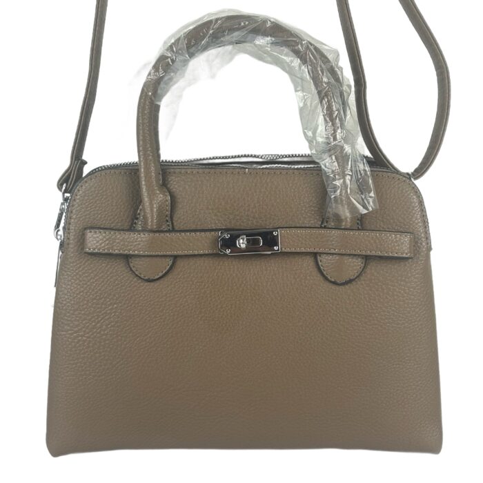 Kompaktowy szyk - mała torebka trzy komorowa